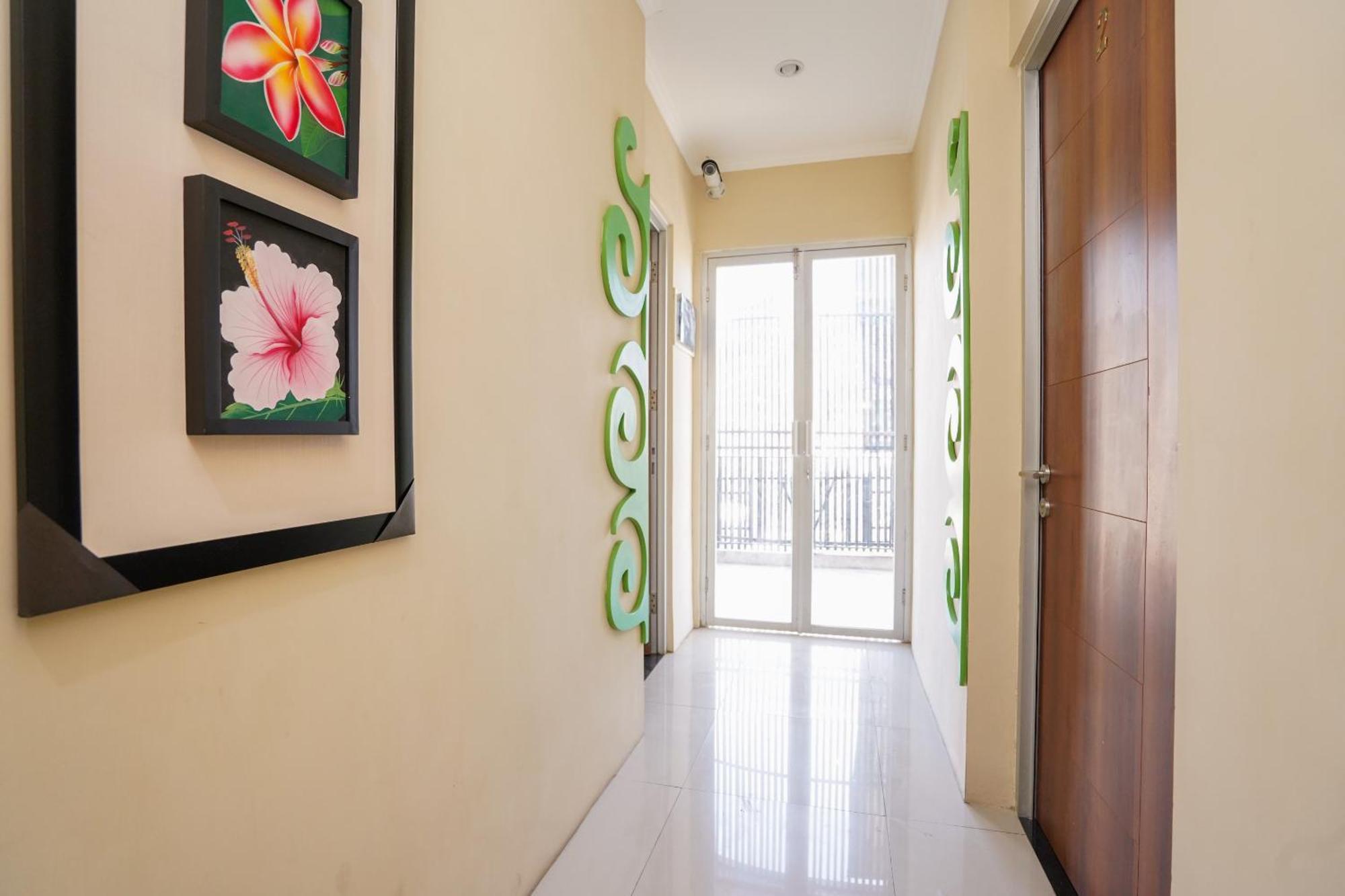 Hotel O Surabaya Near Surabaya Town Square Formerly Kupang Gunung Residence Eksteriør bilde